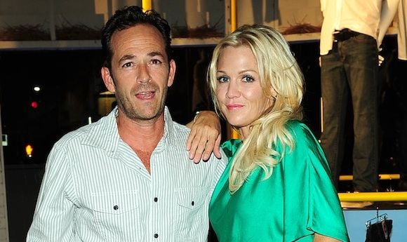 Luke Perry et Jennie Garth en août 2012