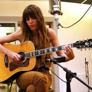 Libération tacle Lou Doillon dans son portrait quotidien