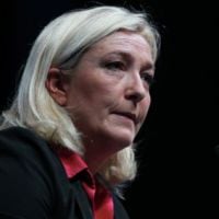 Marine Le Pen déboutée face au Canard Enchaîné