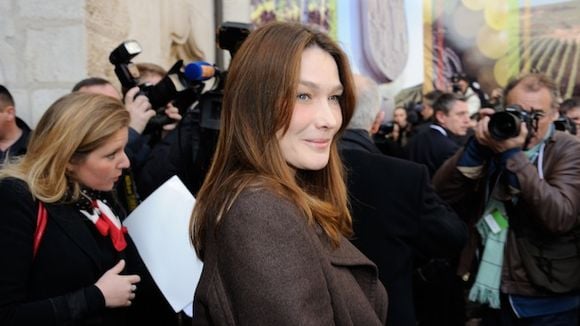 Le nouvel album de Carla Bruni est "pratiquement terminé"