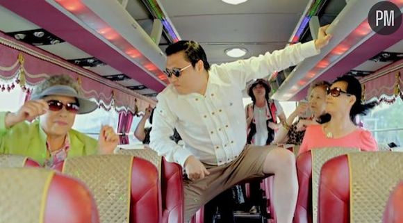 PSY dans le clip de "Gangnam Style"