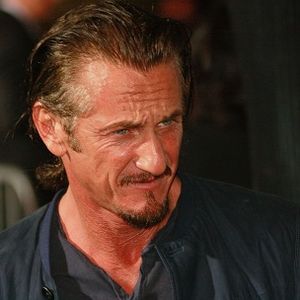 Sean Penn sera probablement le tueur à gages Martin Terrier dans "The Prone Gunman".