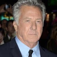 Armes à feu : Dustin Hoffman prend position et accuse Hollywood