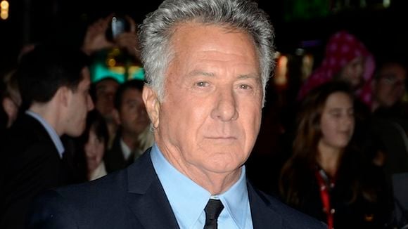 Armes à feu : Dustin Hoffman prend position et accuse Hollywood