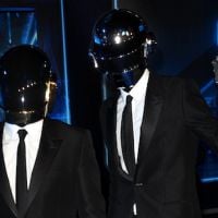 Charts UK : Daft Punk toujours en tête, Rod Stewart de retour au top