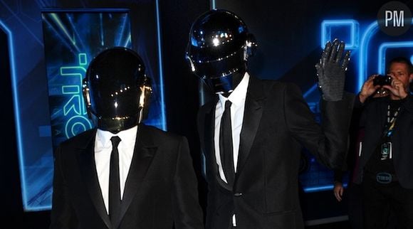 Daft Punk reste en tête du top singles UK