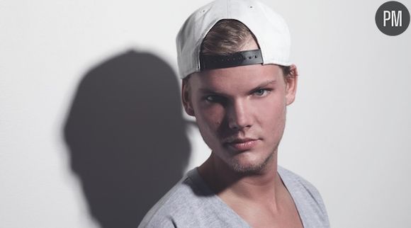 Avicii explose un record en tête des charts anglais.