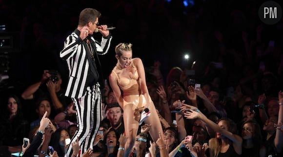 Anna Wintour n'a pas apprécié la prestation de Miley Cyrus aux MTV VMA