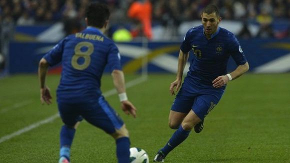 Matchs France-Ukraine : TF1 va vendre les spots de pub les plus chers de l'année 2013