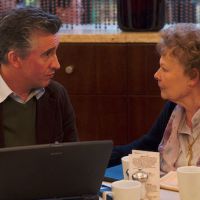 Bande-annonce : Judi Dench à la recherche de son fils dans "Philomena"