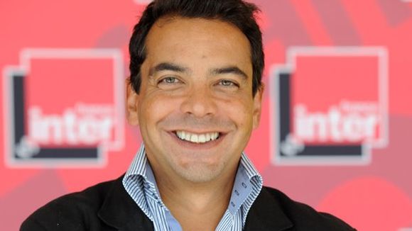 Patrick Cohen tacle très sévèrement la nouvelle émission de Laurent Ruquier