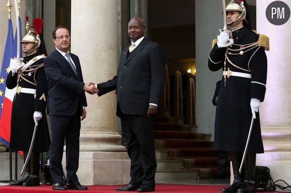 Le président de l'Ouganda Yoweri Museveni, reçu en décembre 2013 par François Hollande.