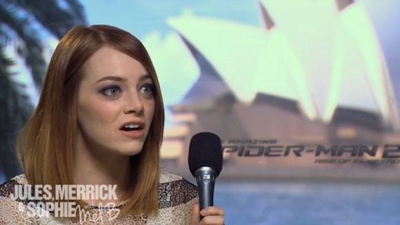 Emma Stone très émue par Melanie B des Spice Girls à la radio australienne