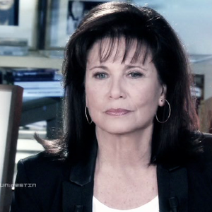 Anne Sinclair dans "Un jour, un destin" sur France 2.