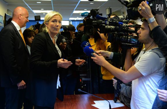 Marine Le Pen face aux journalistes, le 27 mai 2014.