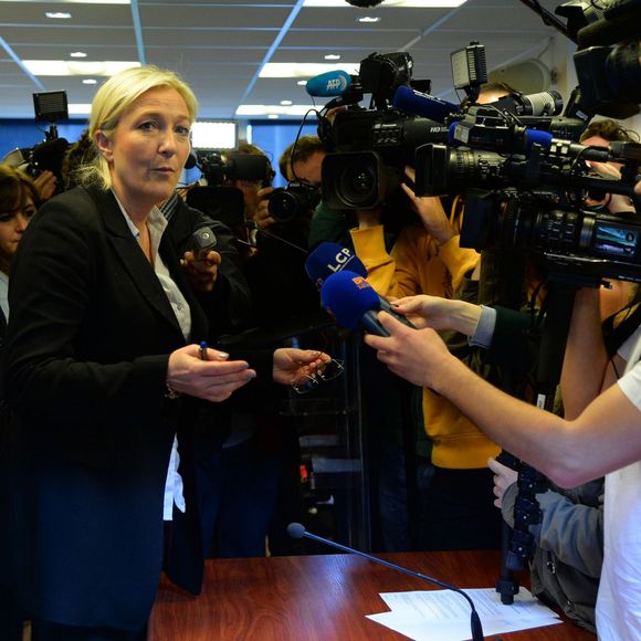 Marine Le Pen face aux journalistes, le 27 mai 2014.