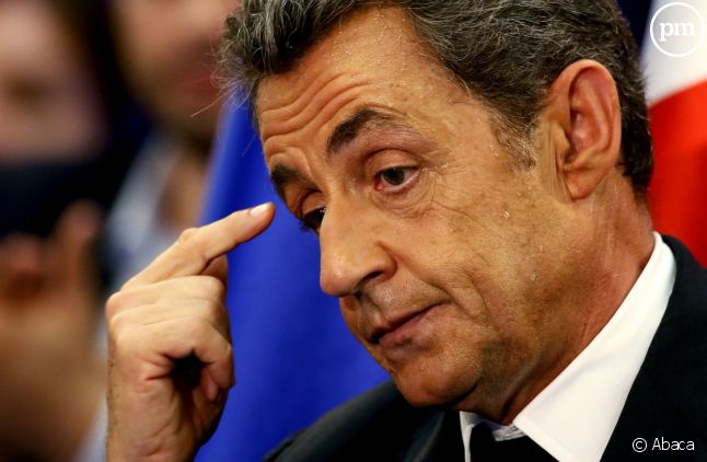 Nicolas Sarkozy chute dans les sondages.