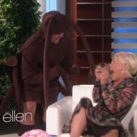 Pink effrayée par une araignée géante chez Ellen DeGeneres