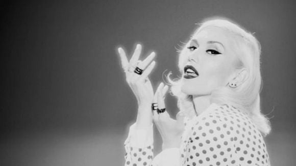 Clip : Gwen Stefani sur fond vert pour "Baby Don't Lie"