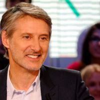 Audiences : Qui d'Antoine de Caunes ou de Cyril Hanouna a raison ?