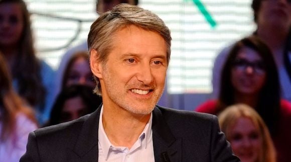 Antoine de Caunes évoque les critiques de Cyril Hanouna