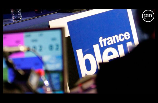 Sur France Bleu Loire Océan, les vieux auditeurs sont priés de ne pas décrocher leur téléphone.