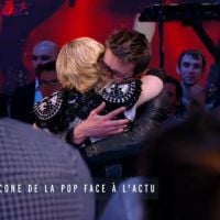 Emotion entre Madonna et Luz de "Charlie Hebdo" dans "Le Grand Journal" sur Canal+