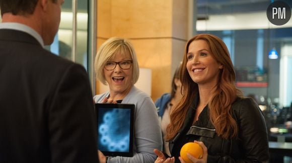 Jane Curtin et Poppy Montgomery dans "Unforgettable"