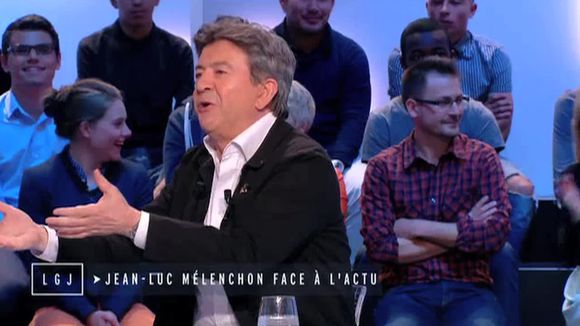 Jean-Michel Aphatie et Jean-Luc Mélenchon, dans "Le Grand Journal" de Canal+ le 26 mai 2015.