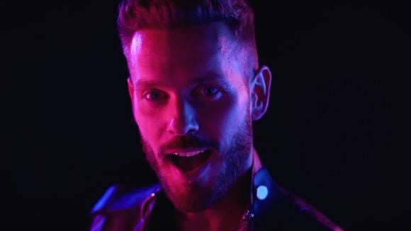 Clip de "La Nuit s'emballer" de M. Pokora