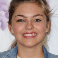 Disques : Louane détrône Muse, Mika faiblit