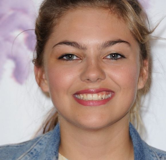 Louane à nouveau en tête des ventes d'albums