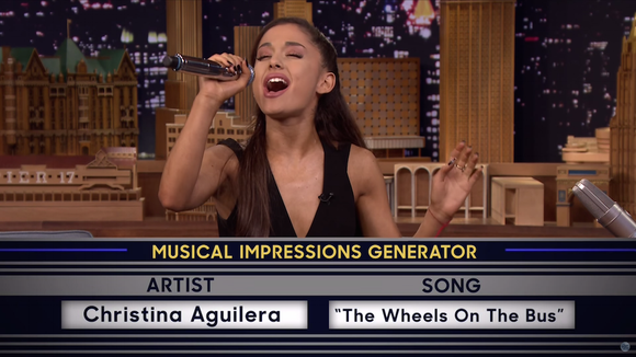 Ariana Grande imite Britney Spears, Christina Aguilera et Céline Dion chez Jimmy Fallon