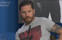 Tom Hardy agacé par une question sur sa sexualité