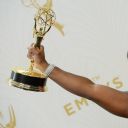 Uzo Aduba décroche un Emmy Award pour "Orange Is the New Black"