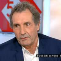 Tweets de Marine Le Pen : Jean-Jacques Bourdin répond à la polémique dans "C à vous"