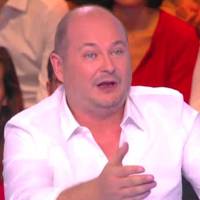 Cauet en discussion avec M6