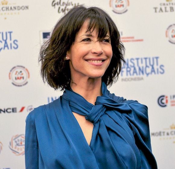 Sophie Marceau traque des paparazzi