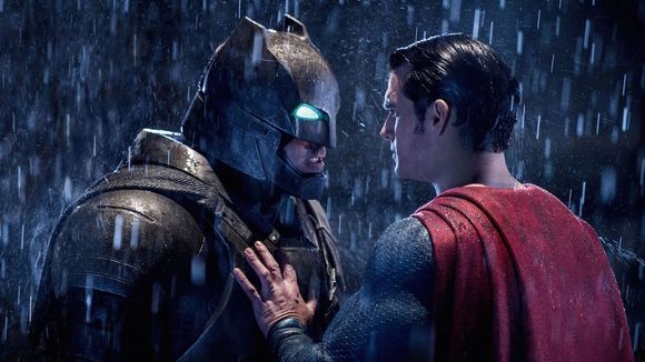 Box-office US : "Batman V Superman" souffre plus que prévu, "Zootopie" résiste