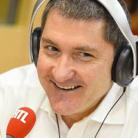 Yves Calvi : "Je n'ai pas l'impression de présenter la même émission sur LCI"