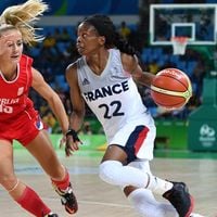 W9 déprogramme "Les Simpson" pour la demi-finale de l'Eurobasket féminin