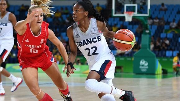 W9 déprogramme "Les Simpson" pour la demi-finale de l'Eurobasket féminin