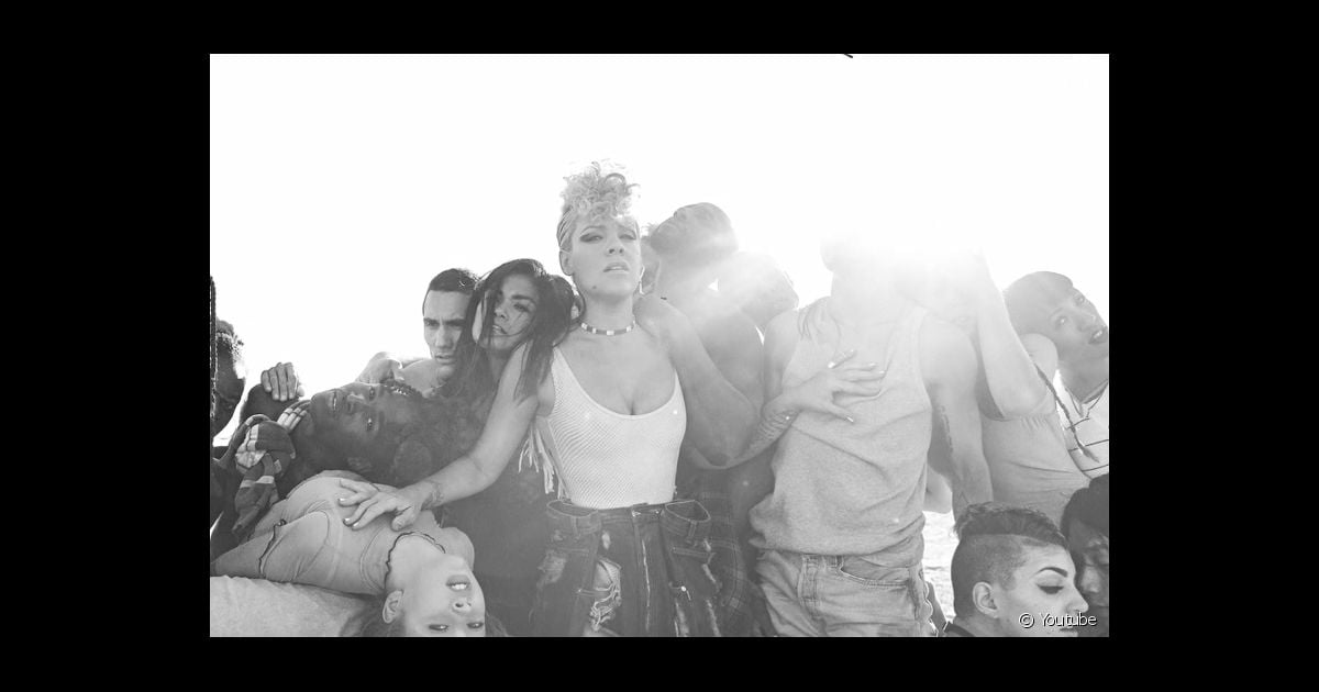 Pink dévoile la pochette de son single « What About Us » 