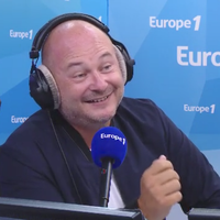 Cauet viré de C8 ? "Je ne sais pas, je ne les ai jamais eus au téléphone !"