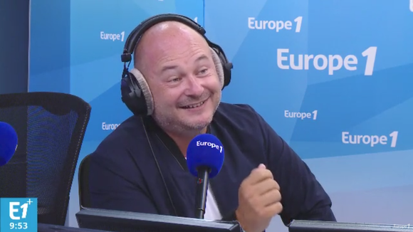 Cauet viré de C8 ? "Je ne sais pas, je ne les ai jamais eus au téléphone !"