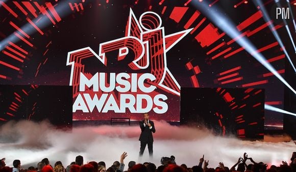 Nikos lors des NRJ Music Awards