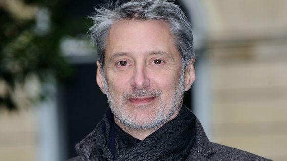 Antoine de Caunes : "'Les Marseillais' et 'Les Anges' sont une honte"