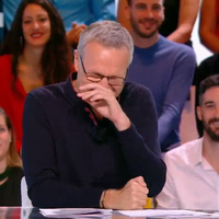 "Les enfants de la télé" : Laurent Ruquier provoque un fou rire en confondant un lion et un singe