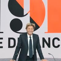 Audiences dimanche : Laurent Delahousse au plus haut, "66 minutes" et "Les terriens du dimanche" au top