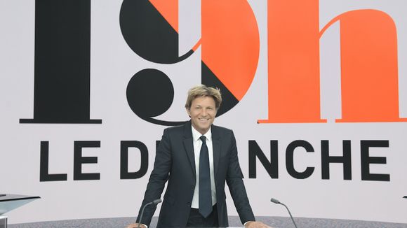 Audiences dimanche : Laurent Delahousse au plus haut, "66 minutes" et "Les terriens du dimanche" au top